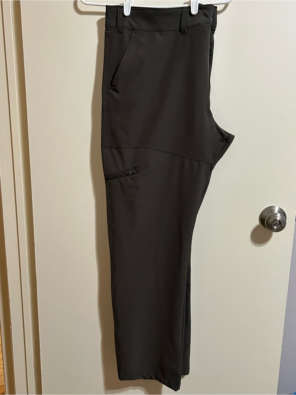 Magellan Outdoors Gray Performance Stretch Pants Men’s 44W Utility Travel Golf